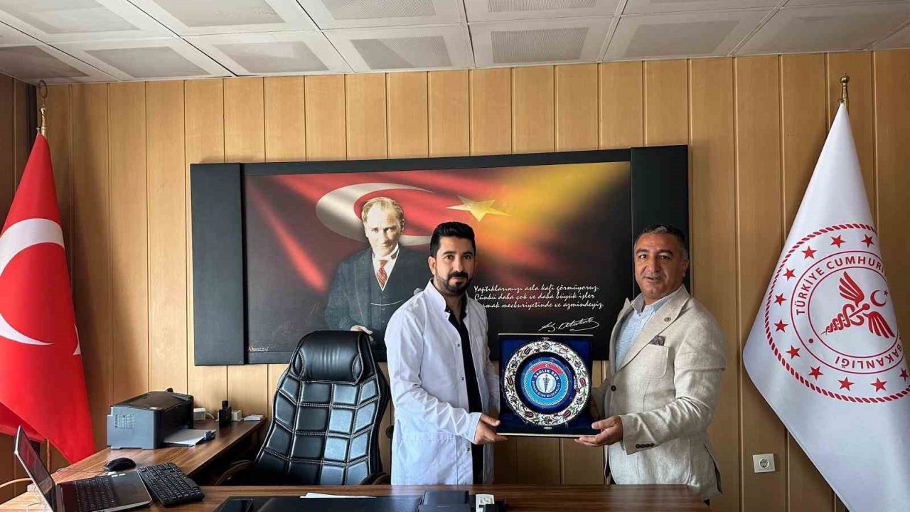 Şırnak Sağlık-Sen heyeti ADSM Başhekimi Çağdaş ile görüştü