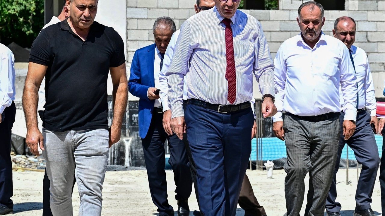 Başkan Geçit, köy evlerini inceledi