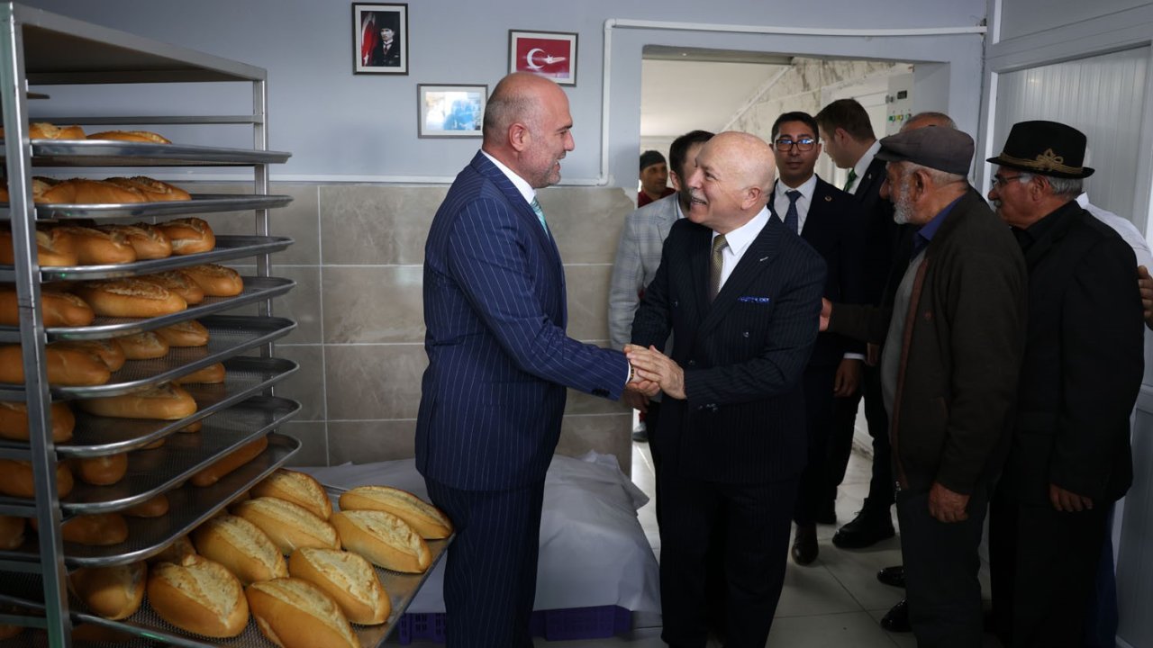 Erzurum Büyükşehir Belediyesi Damal’da halk ekmek fırını açtı