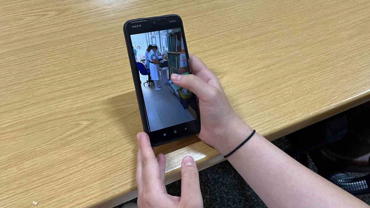 Lise öğrencisi Nursemin Sri Lanka’da gönüllü sağlık hizmeti verdi