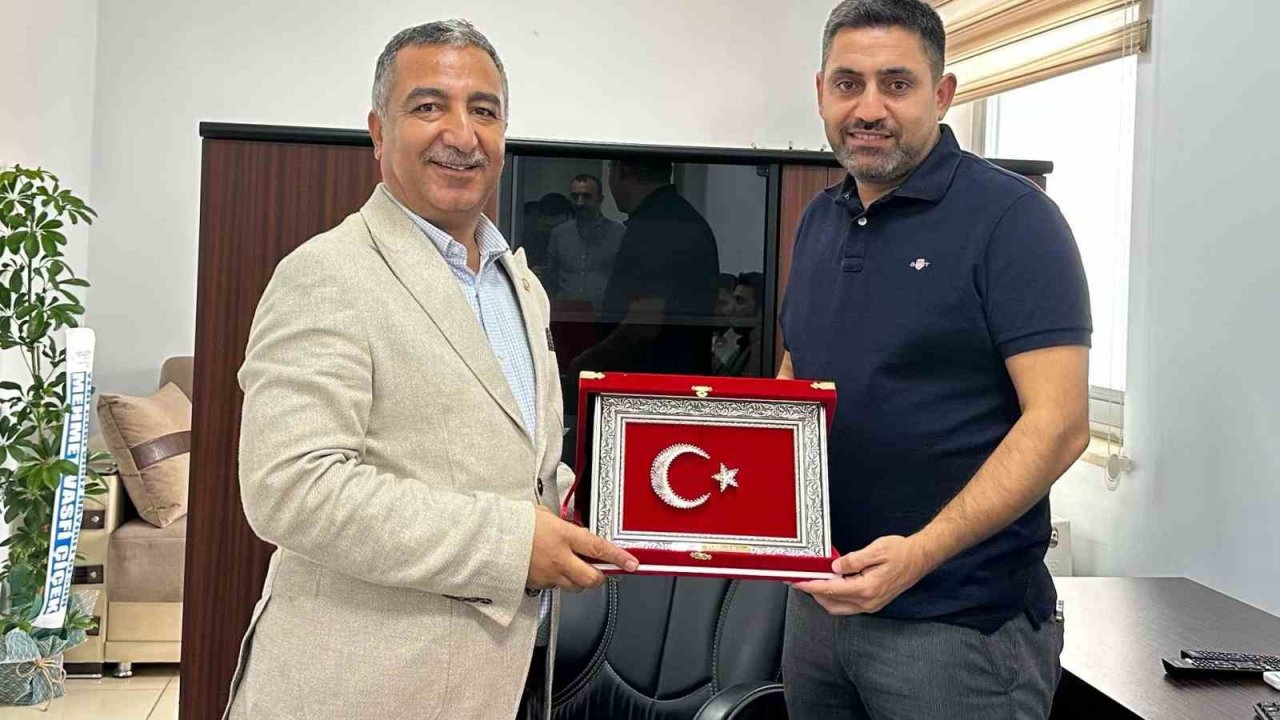 Şırnak Sağlık-Sen heyeti, İdil Devlet Hastanesinde göreve yeni başlayan yöneticilerle görüştü