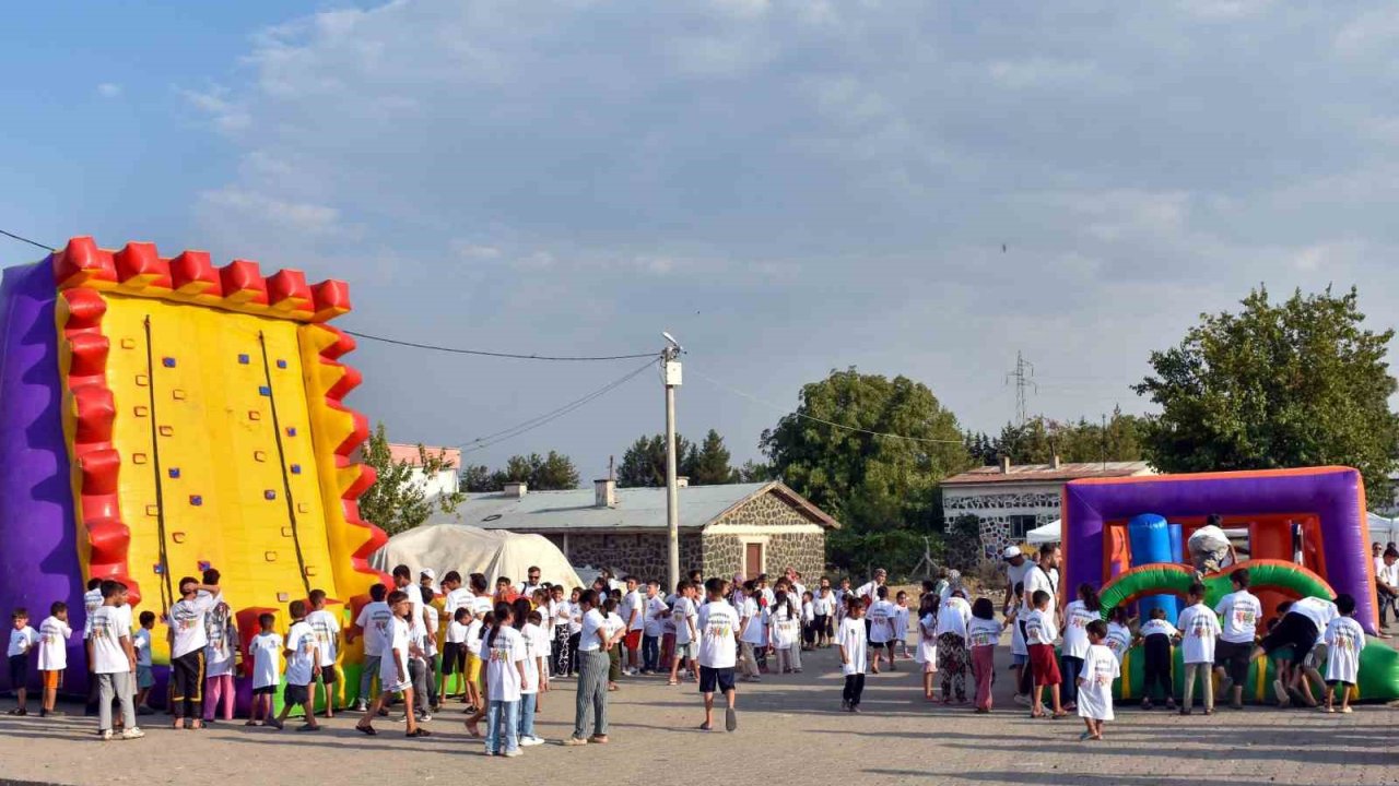 Diyarbakır Dokuzçeltik Mahallesi’ndeki çocukların talebi yerine getirildi