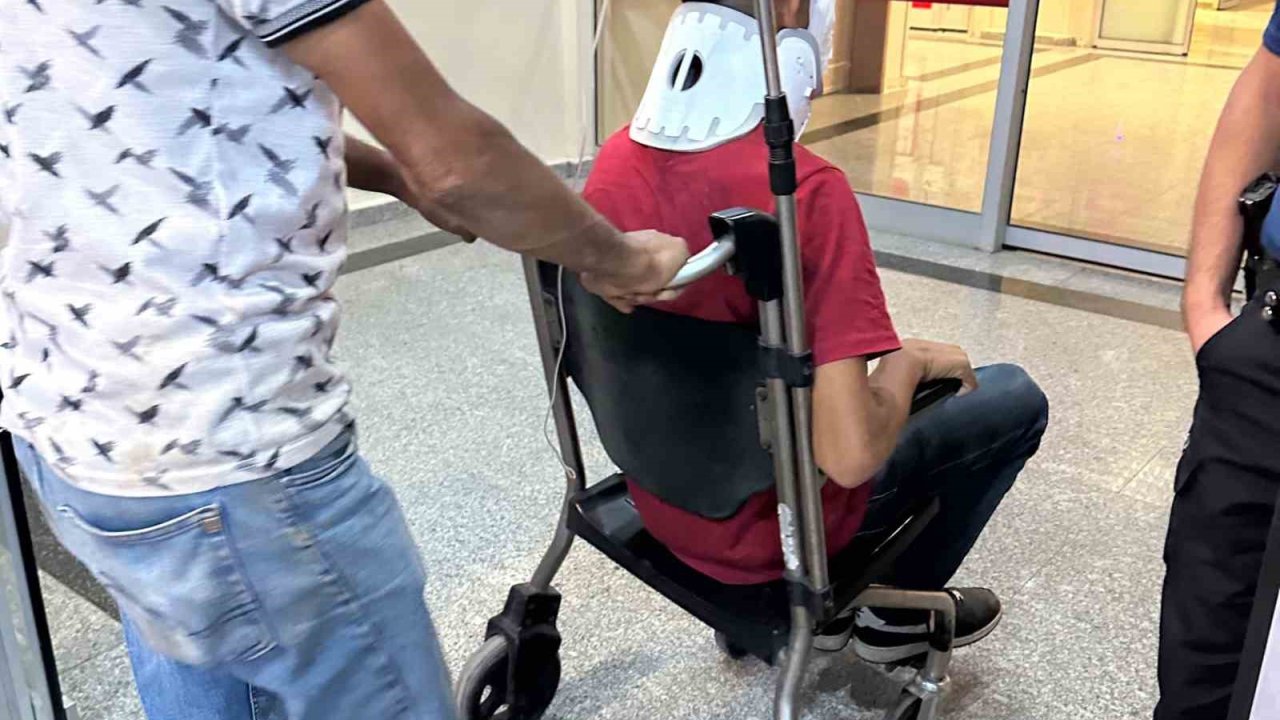 Maç esnasında saldırıya uğrayan genç hastaneye kaldırıldı