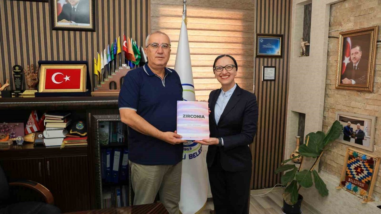 Çamelili bilim insanı Prof. Dr. Özcan’a büyük onur