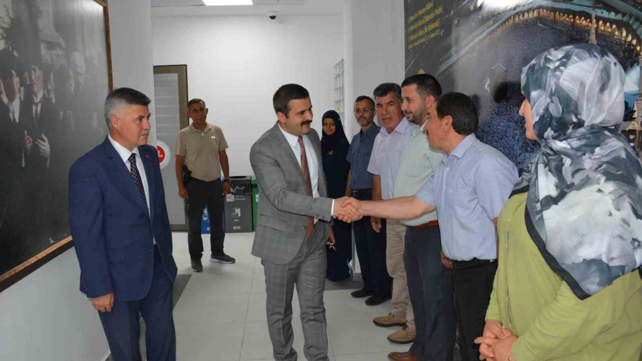 Köyceğiz Kaymakamı Kumcu, Müftülüğü ziyaret ederek personelle tanıştı