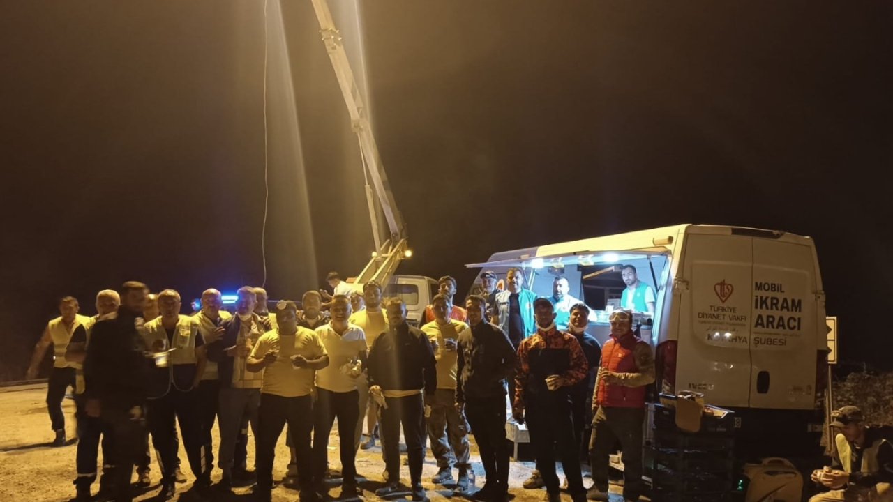 Kütahya İl Müftülüğü’nden orman yangınına destek