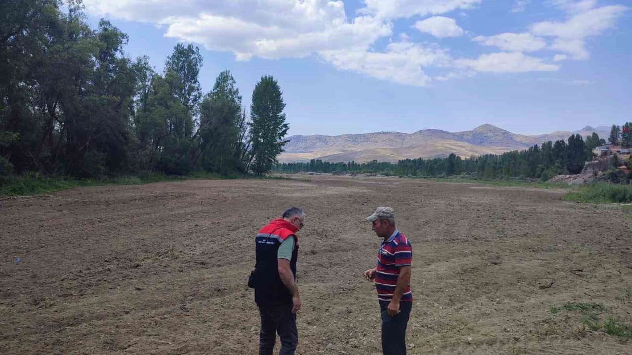Bayburt’ta suni mera kurulacak alanlarda inceleme yapıldı