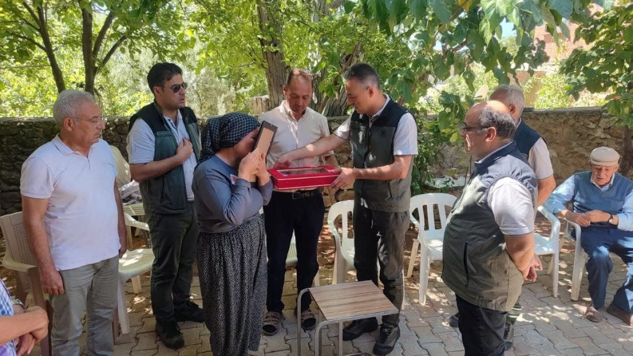 Denizli Orman Bölge Müdürü Köle orman şehitlerinin ailelerini ziyaret etti