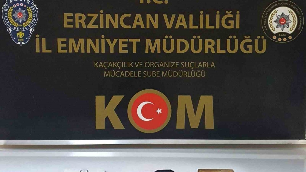 Ehliyet sınavında kopya düzeneği ele geçirildi