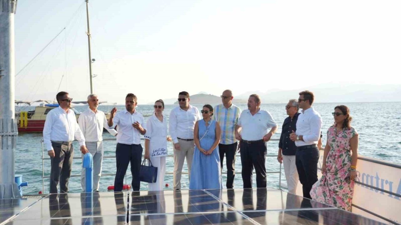 Bodrum’da ’Yüzer Deniz Suyu Arıtma Platformu’ tanıtıldı