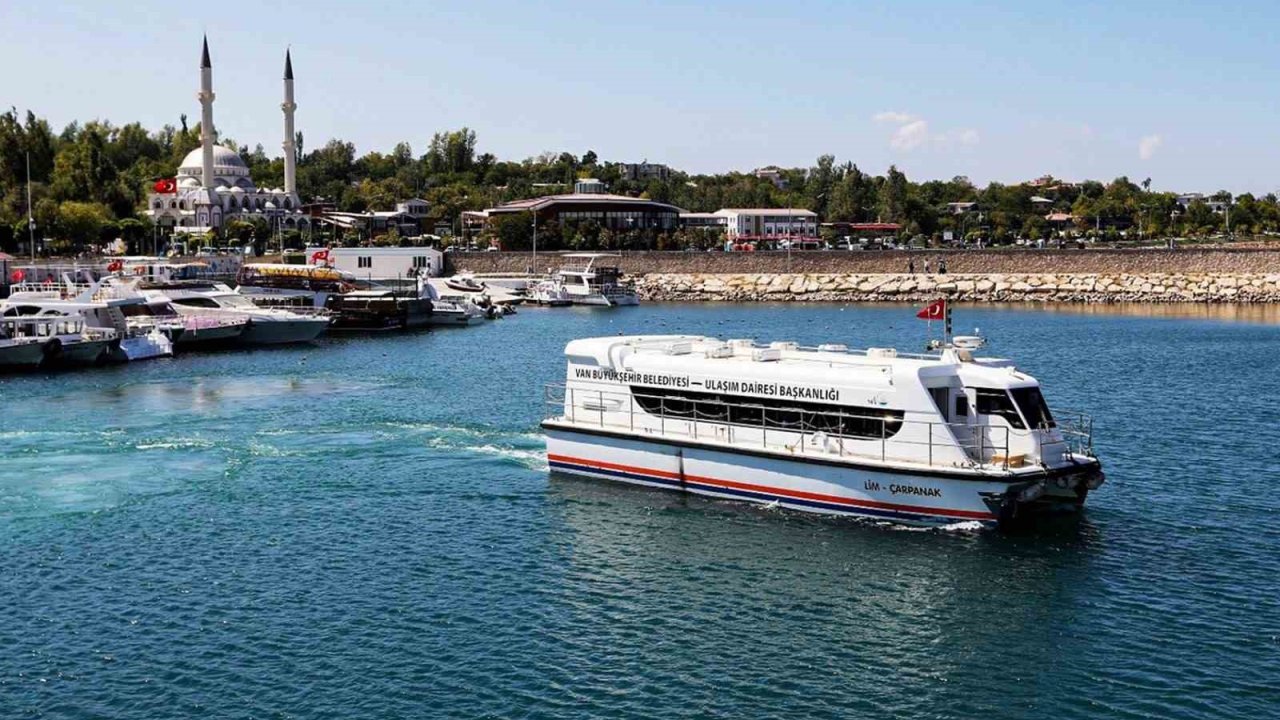 Akdamar Adası’na seferler yeniden başlıyor