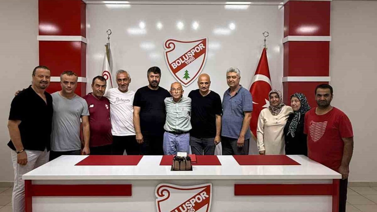 Boluspor’da 20 yıl görev yapan kulüp müdürü emekli oldu