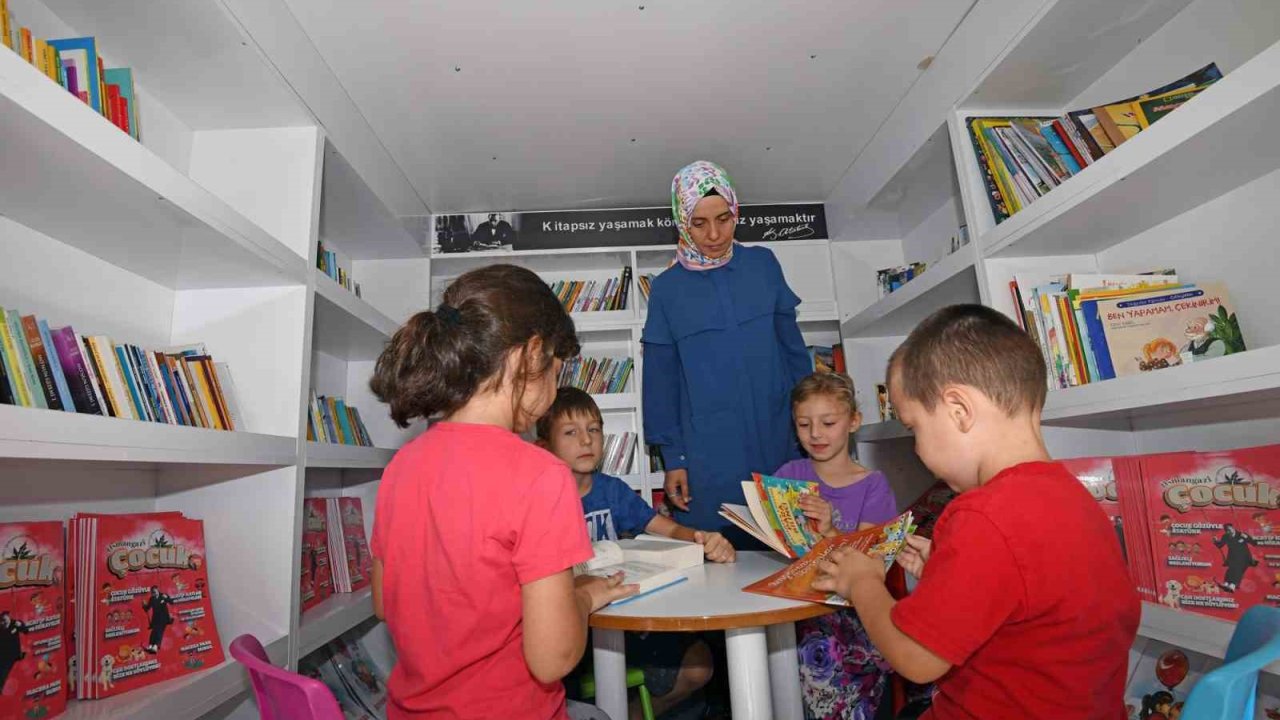 Gezici Kütüphane 1 yıldır yollarda