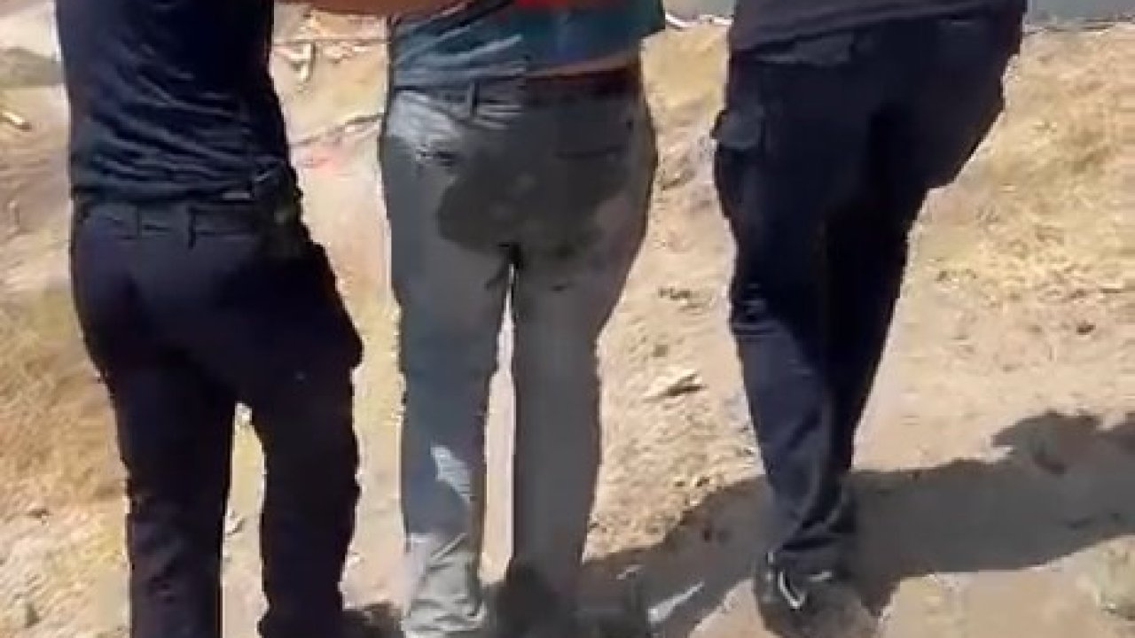 Kulağına saplanan demir profil ile hastaneye kaldırıldı