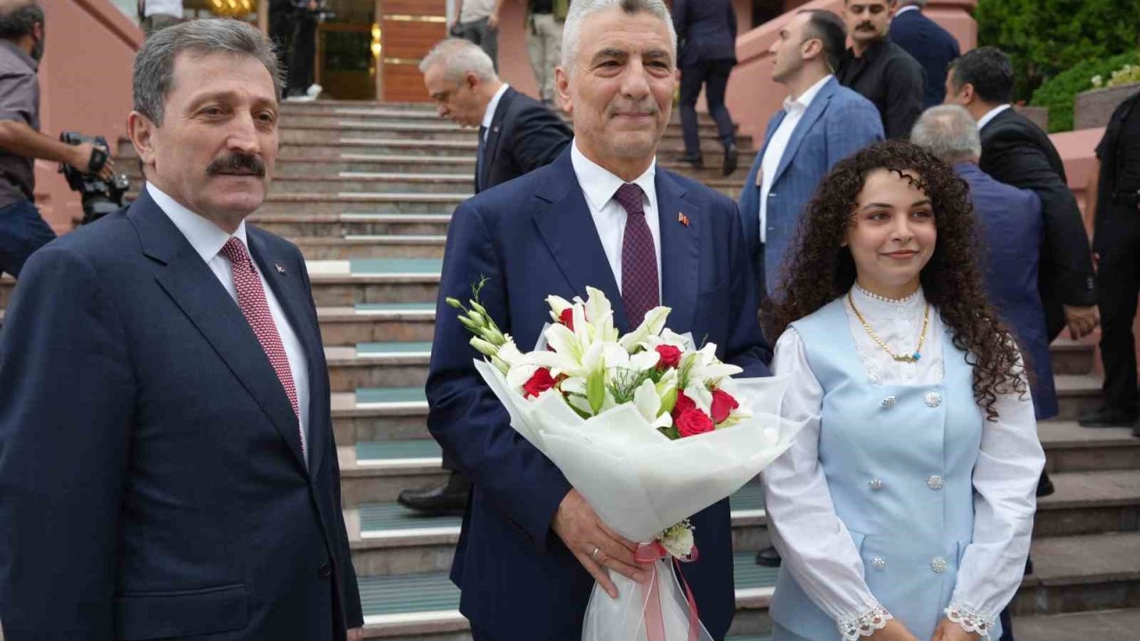 Bakan Bolat Samsun’da