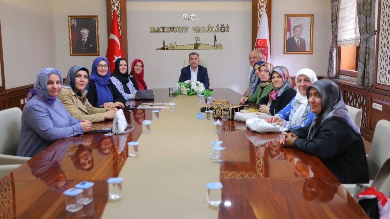 Bayburt’ta el emeği ürünler ve kadın istihdamına yönelik çalışmalar değerlendirildi