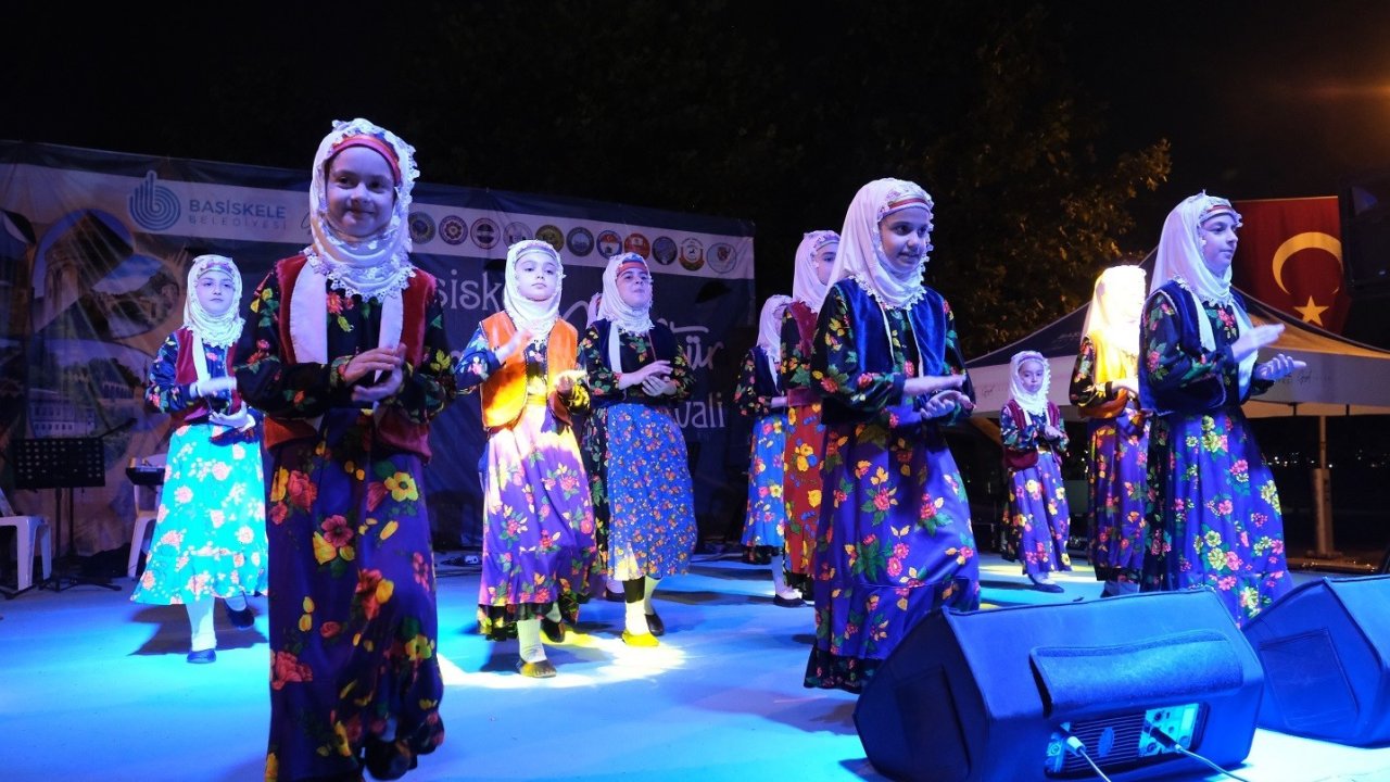 Başiskele’de yöresel kültürler festivalde buluştu
