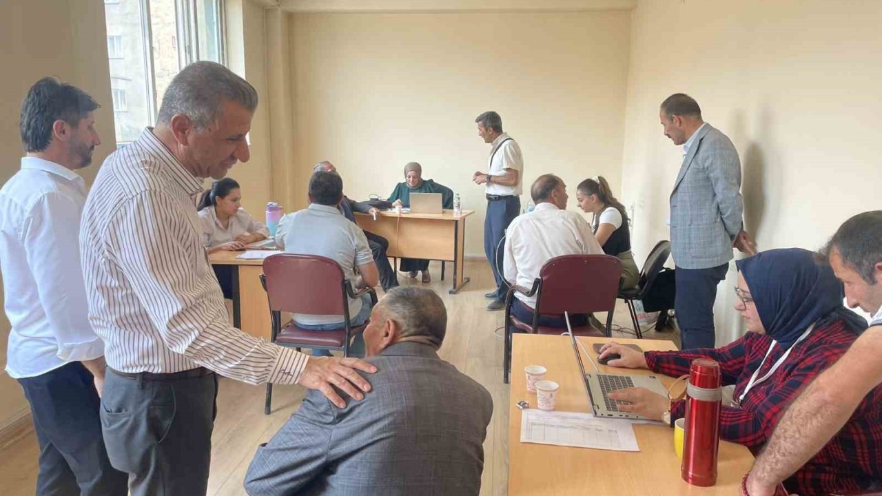 Yüksekova’da tarım sayımı sürüyor