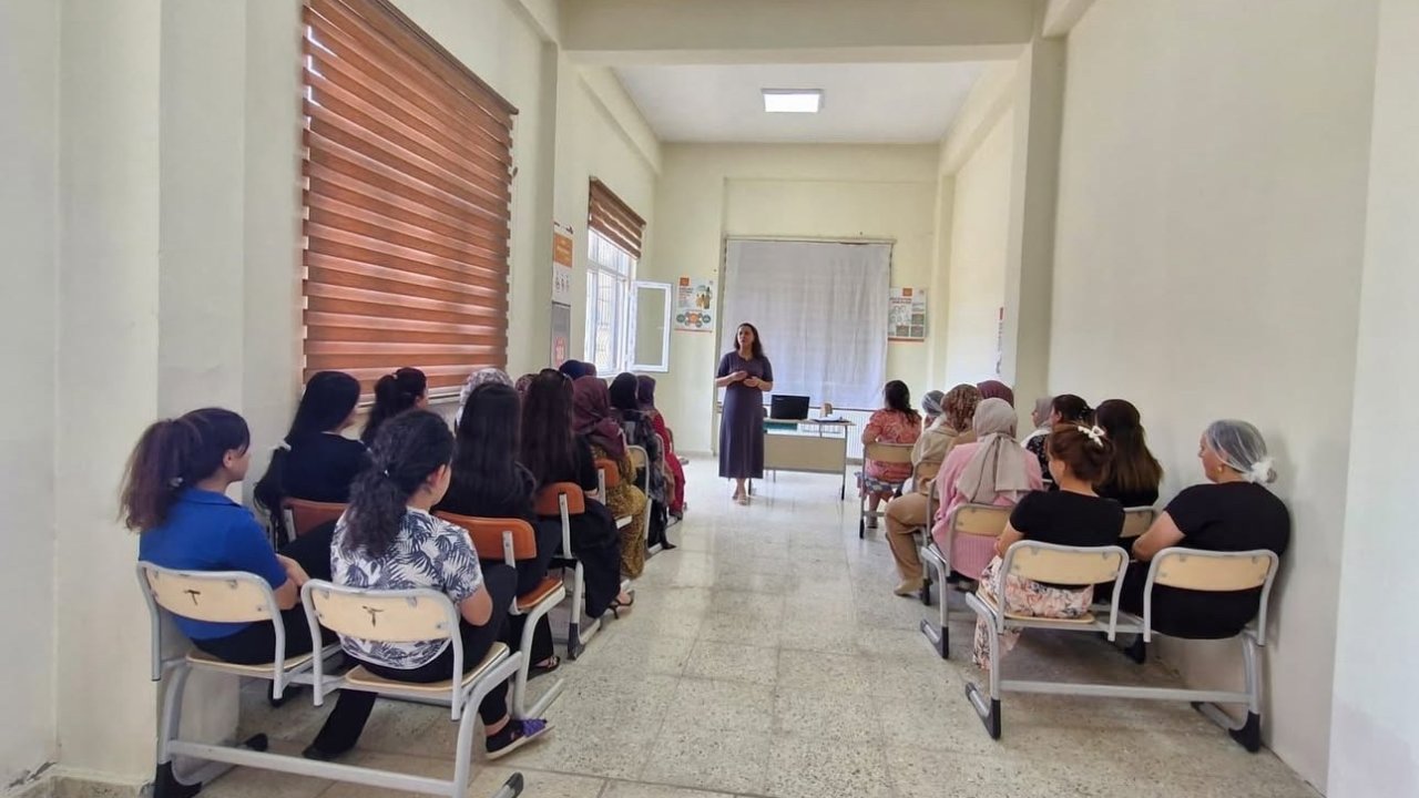 Yüksekova’da "aile bütçesi ve evlilik öncesi" eğitimi verildi