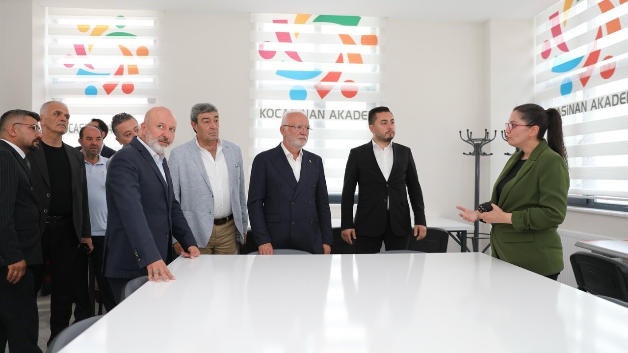 Başkan Çolakbayrakdar; Elitaş’ı Kocasinan Akademi’de ağırladı