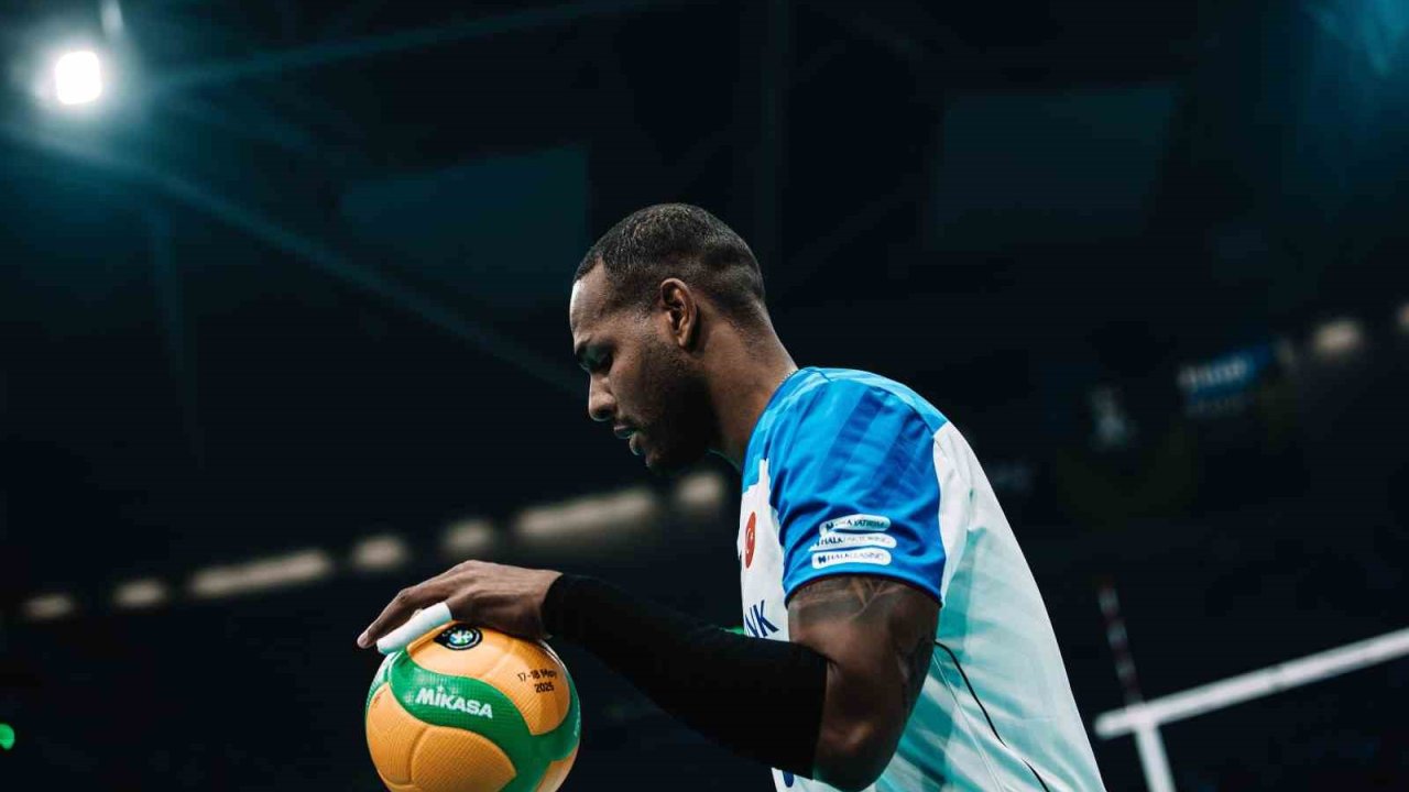 Yoandy Leal Hidalgo yeni sezonda da Halkbank’ta