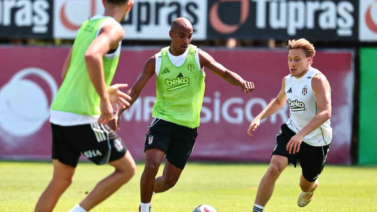 Beşiktaş, St. Patrick maçı hazırlıklarına devam etti