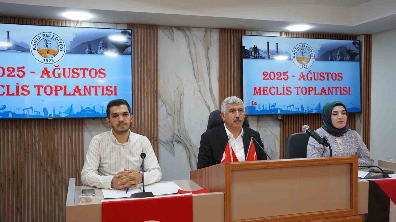 Başkan Hallaç, gündemle ilgili değerlendirmelerde bulundu