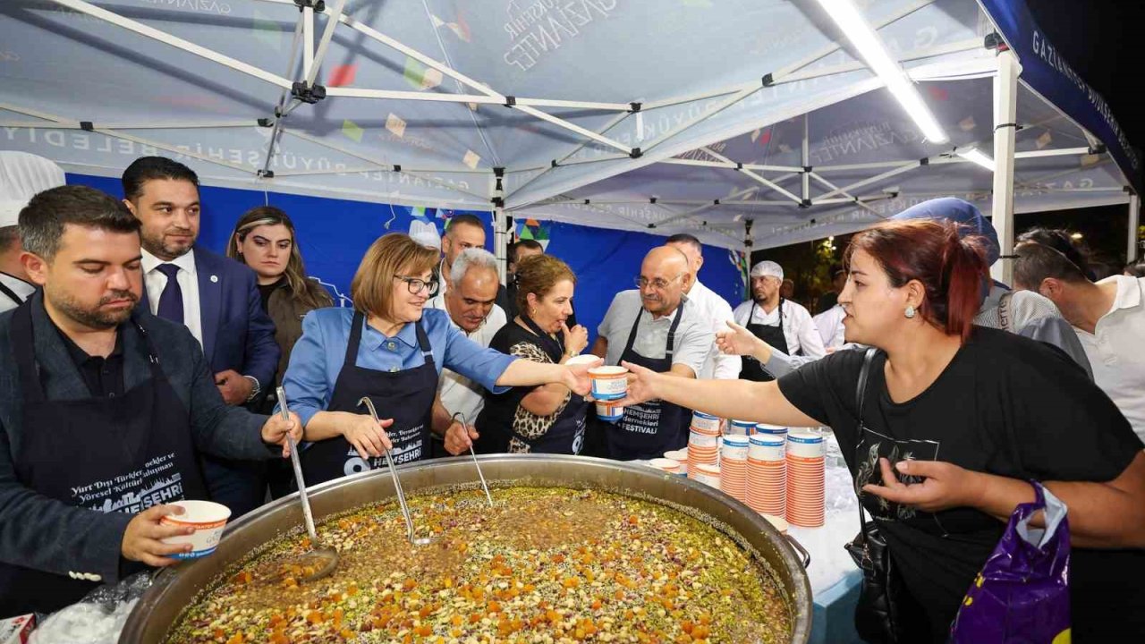 Gaziantep’te Hemşehri Dernekleri Festivali yoğun ilgi gördü