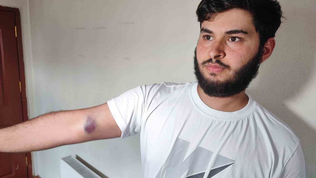 Conolar hem topu vermedi hem de aileye sopalı silahlı saldırıda bulundu