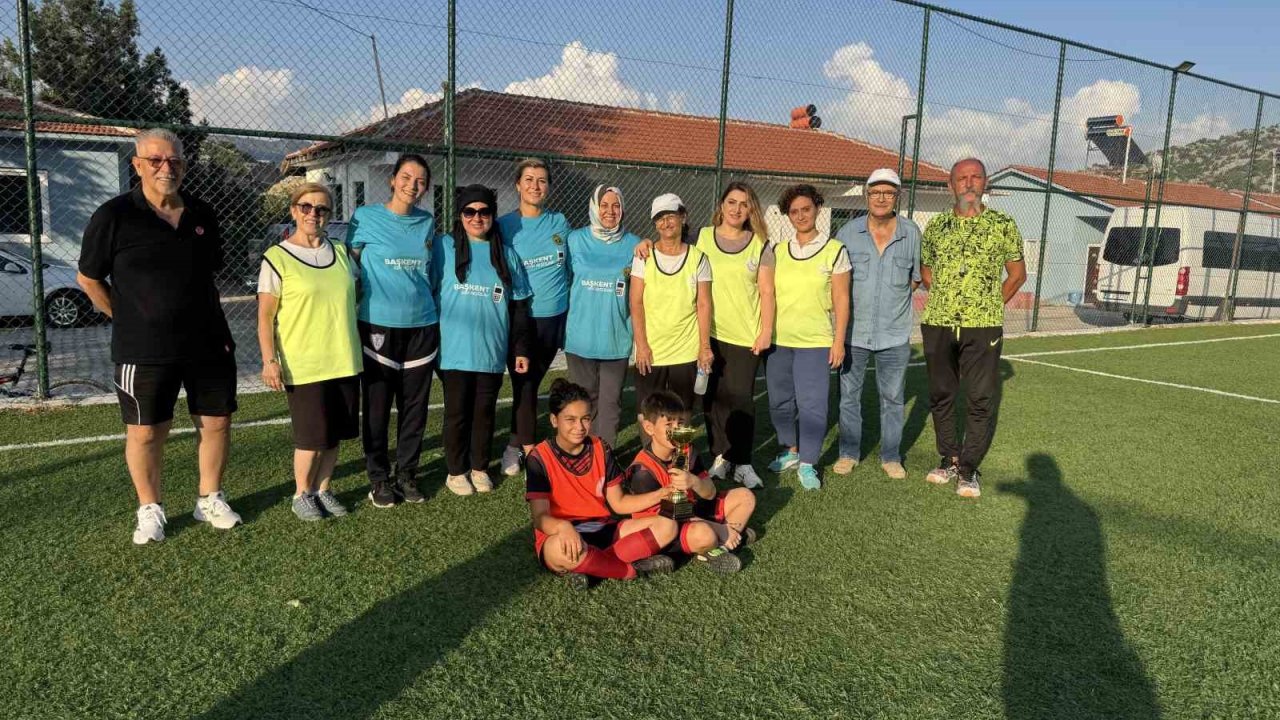 Dünyanın en iyi turizm köyü seçilen Ormana’da kadınlar futbolda buluştu