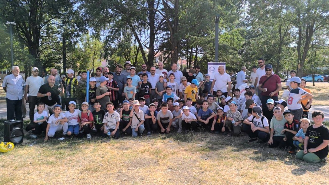 Emir Sultan Hafızlık Kur’an Kursu öğrencileri piknikte buluştu