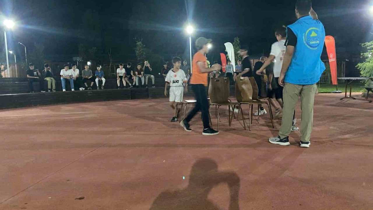 Sultan Alparslan Gençlik Kampı gençleri ağırladı