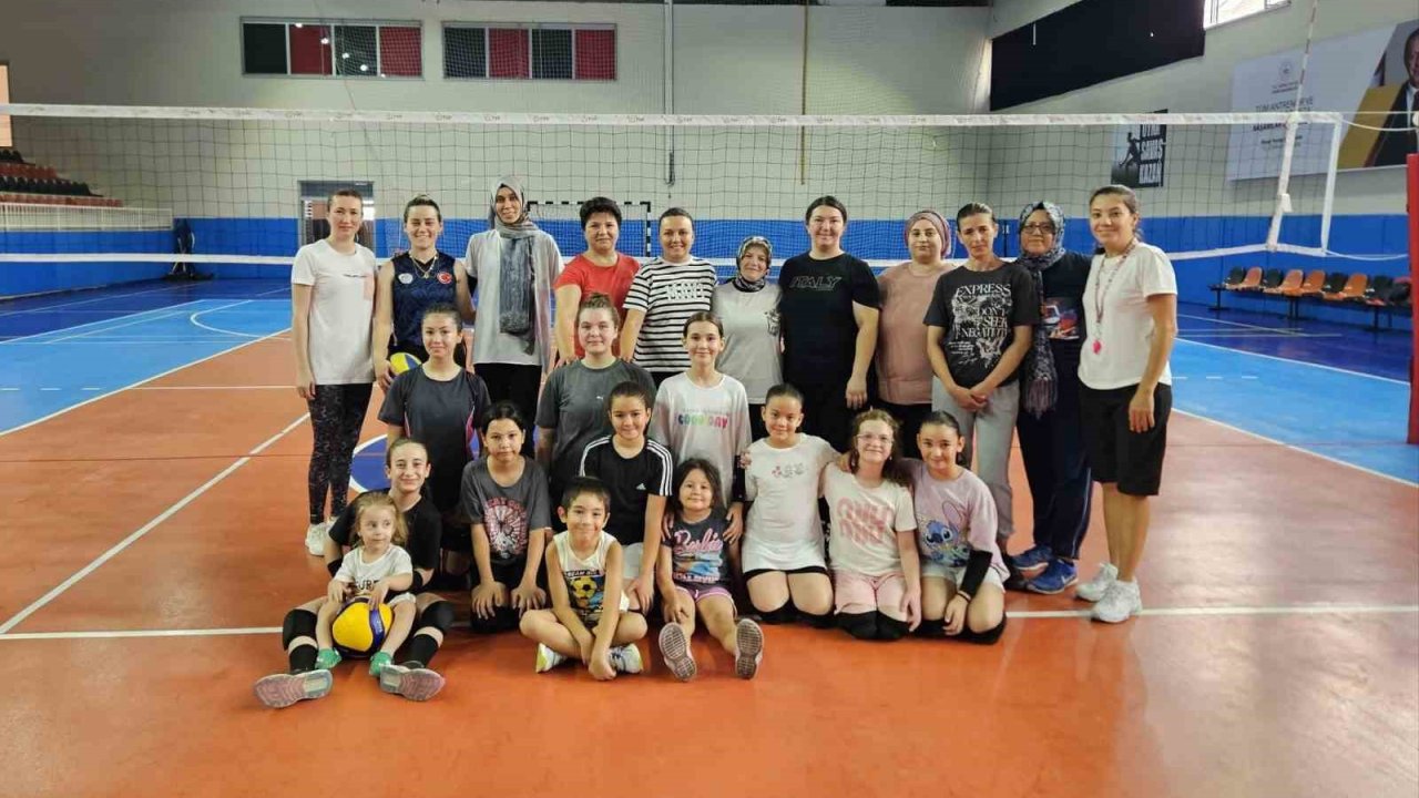 ’Evinin Sultanları Projesi’ kadınlara sporla buluşma fırsatı sunuyor