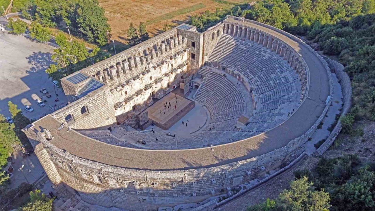 Antalya’dan tarihi rekor: Bir günde 105 bin ziyaretçi