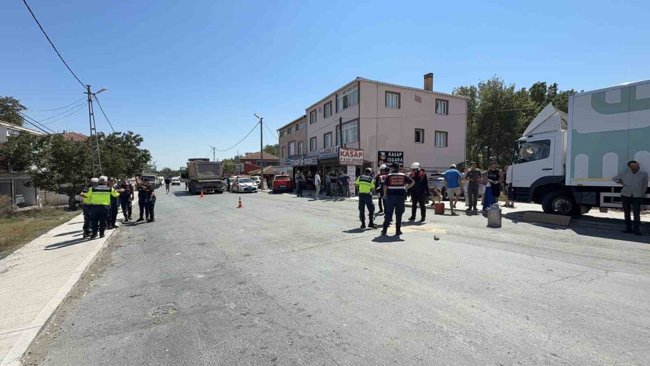 Hafriyat kamyonunun çarptığı adam hayatını kaybetti