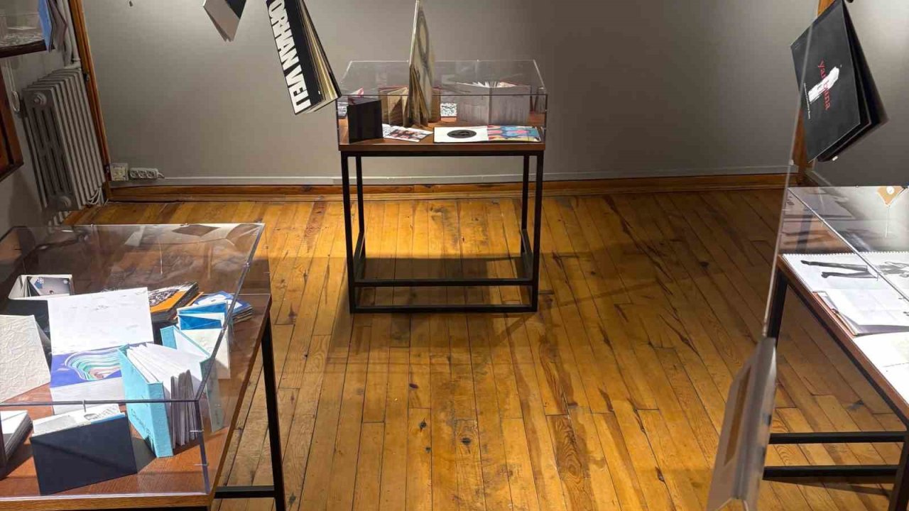 "Kitap Gibi: Bir Tasarım ve Sanat Eseri Olarak Kitap" Sergisi Yunus Emre Yazı Sanatları Müzesi’nde devam ediyor