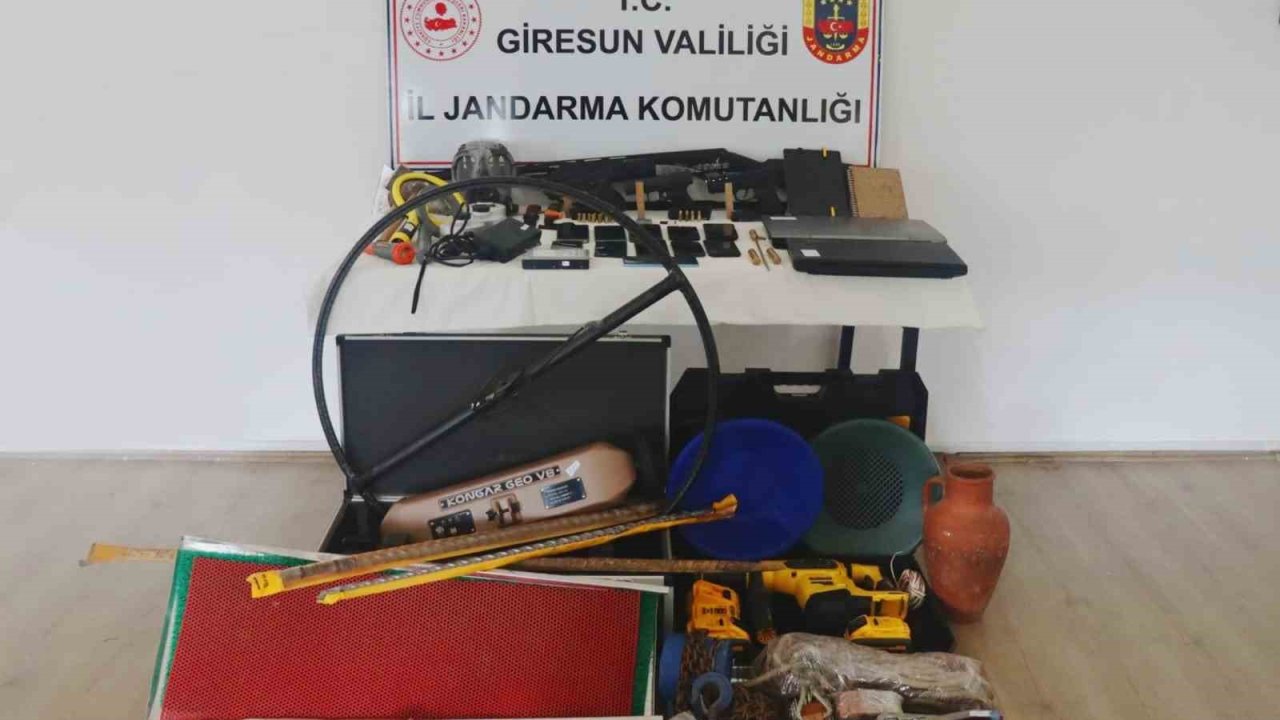 Giresun merkezli tarihi eser kaçakçılığı operasyonunda 3 kişi tutuklandı