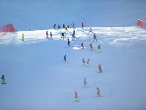 GÜNCELLEME - Alp Disiplini Uluslararası Murat Dedeman FIS Kupası