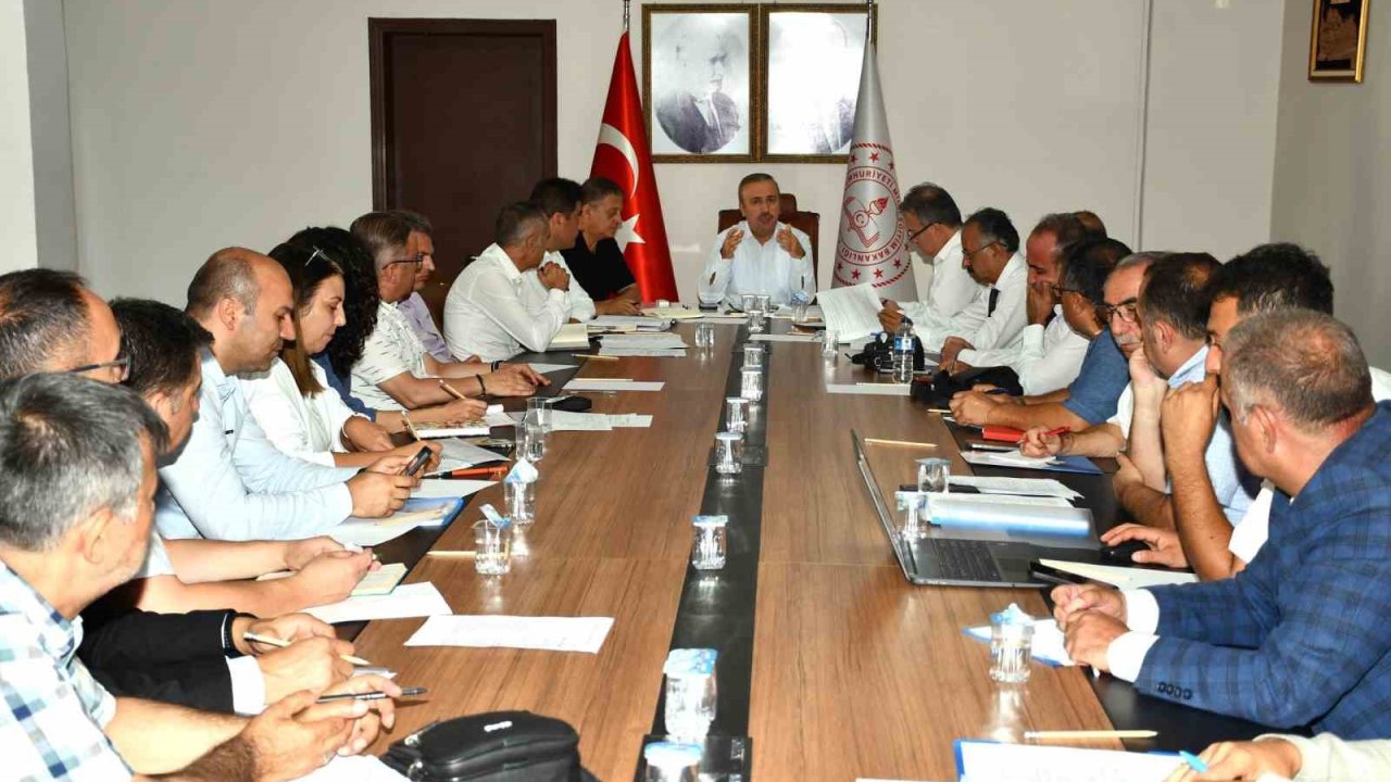 Okul müdürleriyle aylık koordinasyon toplantısı yapıldı