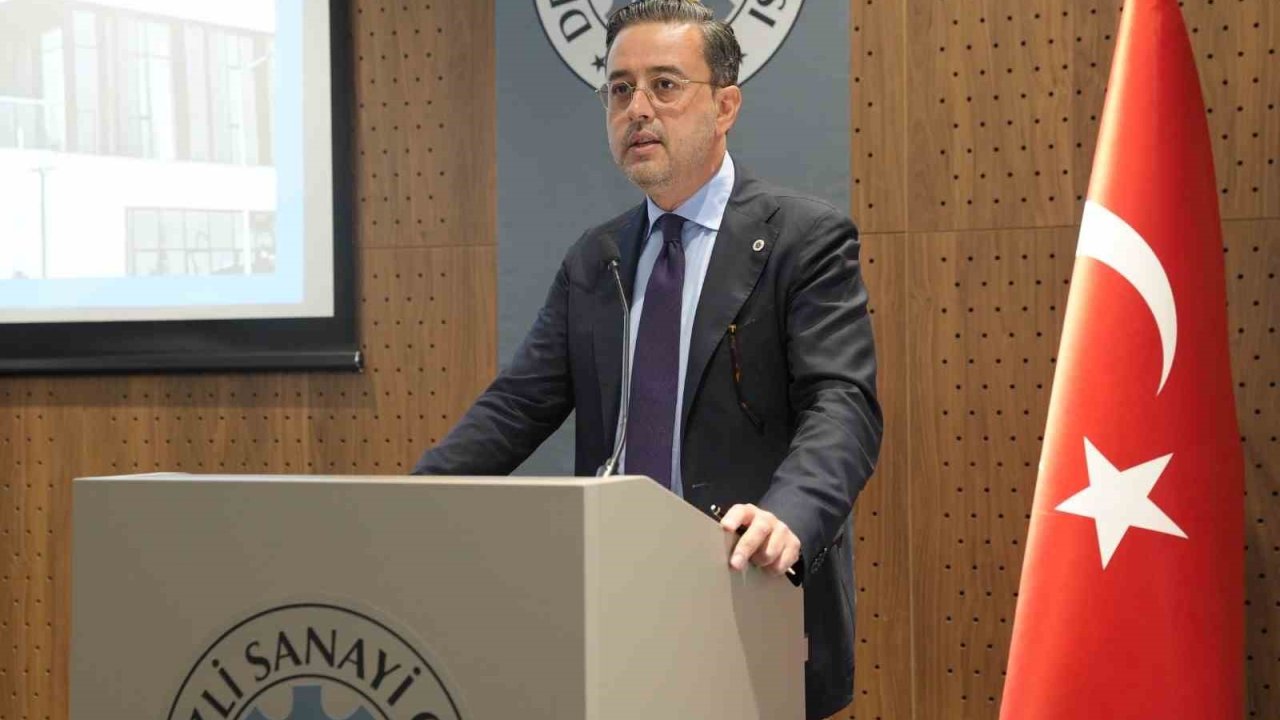 DSO Başkanı Kasapoğlu: "Döviz cinsi kredilerde büyüme sınırı kaldırılmalı, üretici kredileri ayrıştırılmalı"