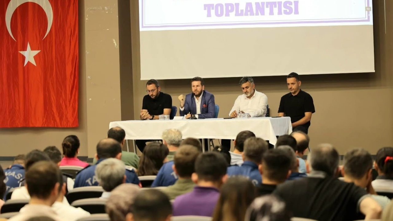 Başkan Tatık, Tavas’a daha kaliteli hizmet için personeliyle bir araya geldi