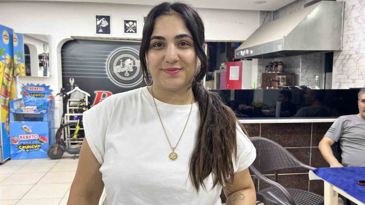 Dükkan kapanmadan önce duyulan ‘miyavlama’ sesi yavru kedinin hayatını kurtardı