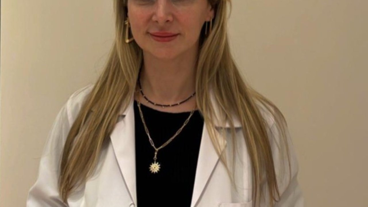 Bebeğiniz emmiyorsa nedeni parfümünüz olabilir