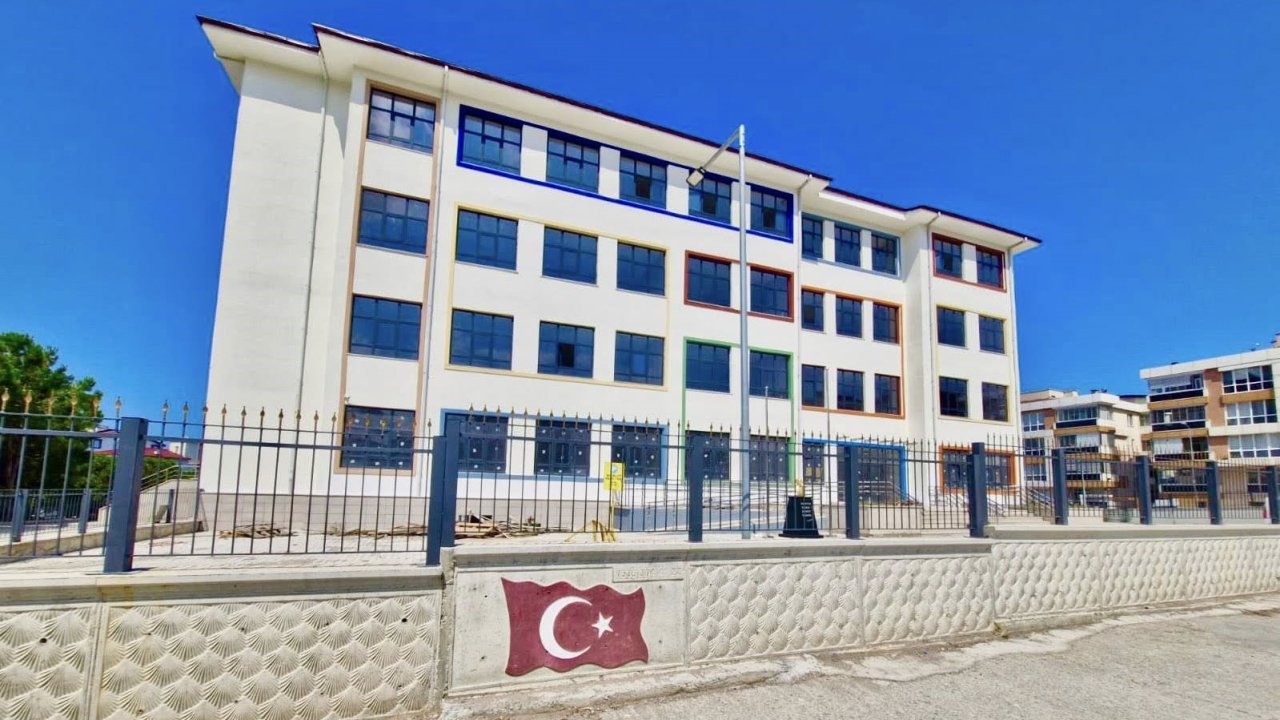 Gerze’de 24 derslikli okul hizmete giriyor