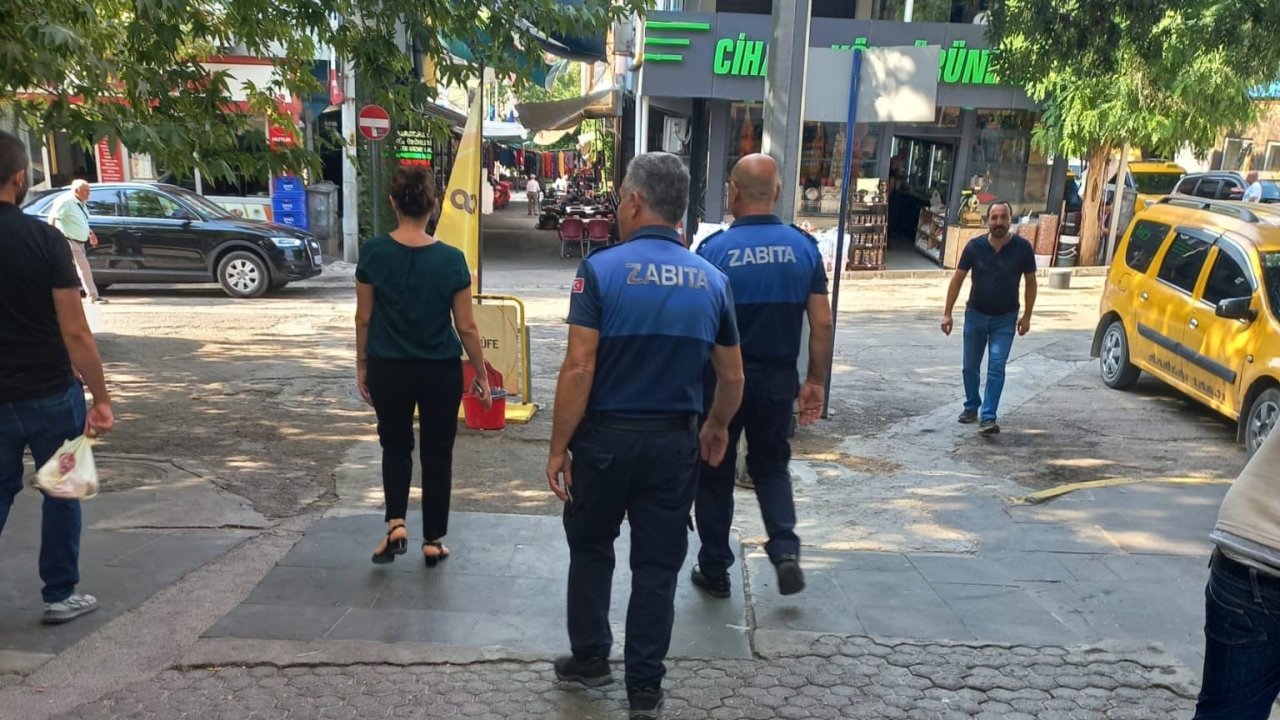 Tunceli’de kaldırım işgaline yönelik denetim: 9 esnafa para cezası