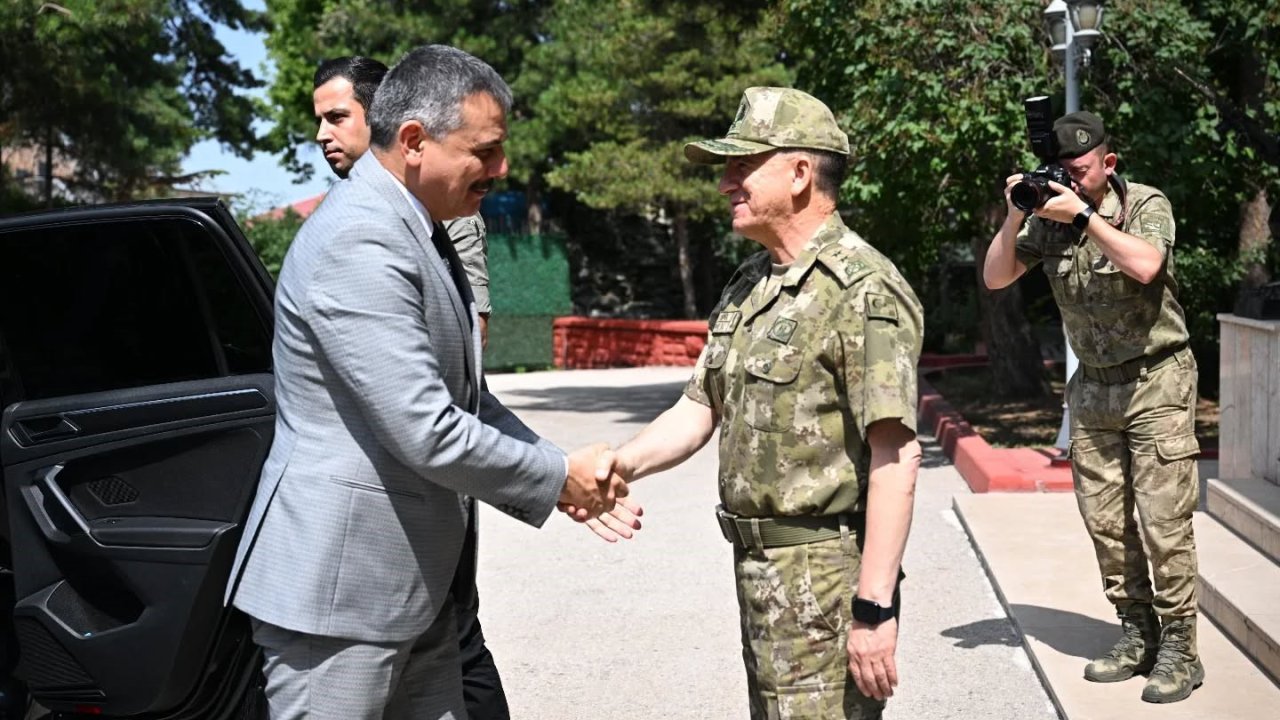 Vali Çiftçi’den Altuğ Paşa’ya tebrik