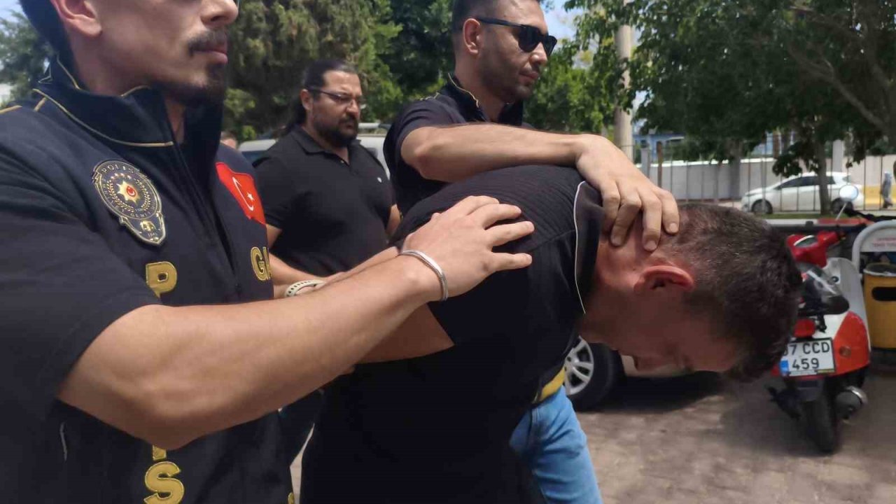 Kuyumcudan 18 bilezik gasbeden zanlı tutuklandı