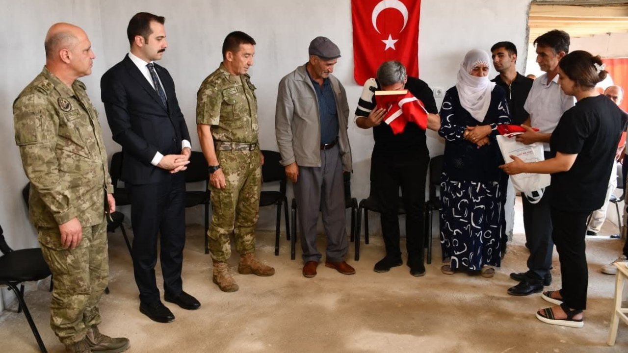 8. Kolordu Komutanı Atay’dan şehit ailesine ziyaret