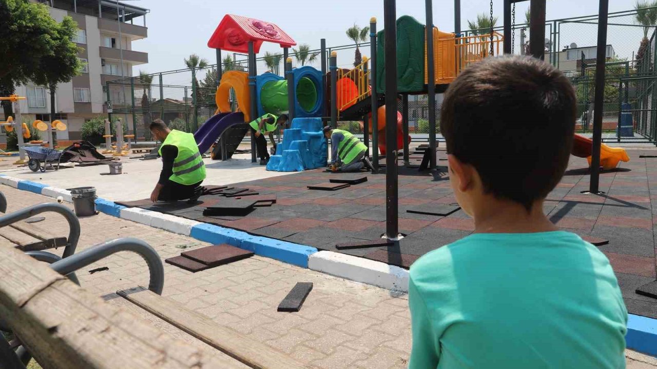 Akdeniz’de parklar yenileniyor