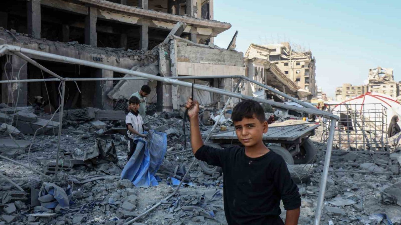 Gazze’de can kaybı 61 bin 258’e yükseldi